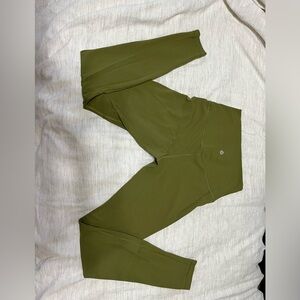 Olive Lululemon 3/4 Length Leggings